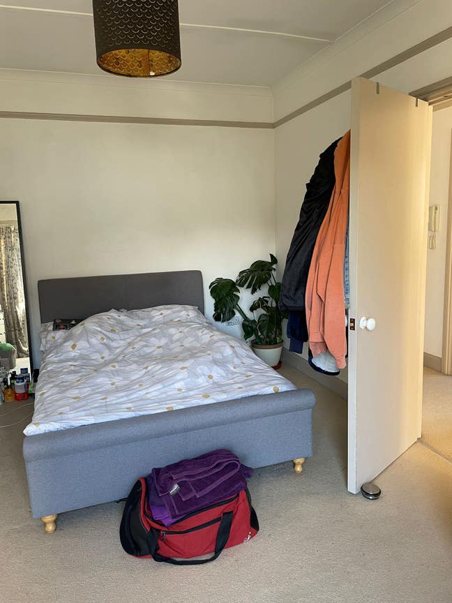Spacious flat in Henleaze with double bedroom  Main Photo