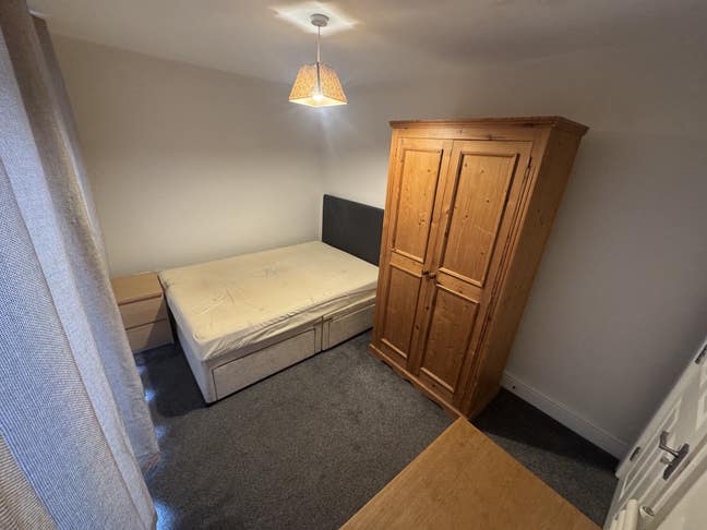 Downstairs  double  room  to  rent  in  NN5  Main Photo