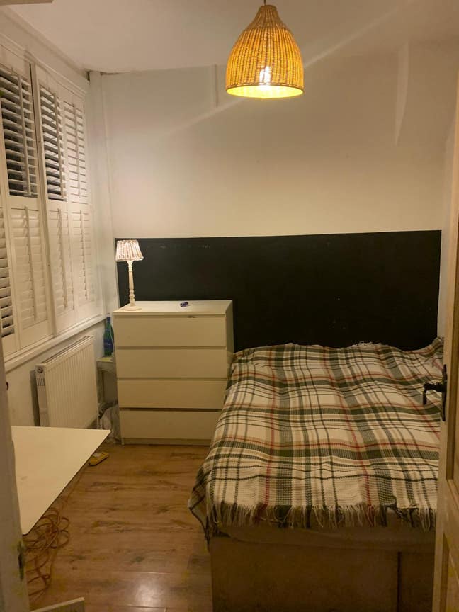 Peaceful Room in Purley House Share Available  Main Photo