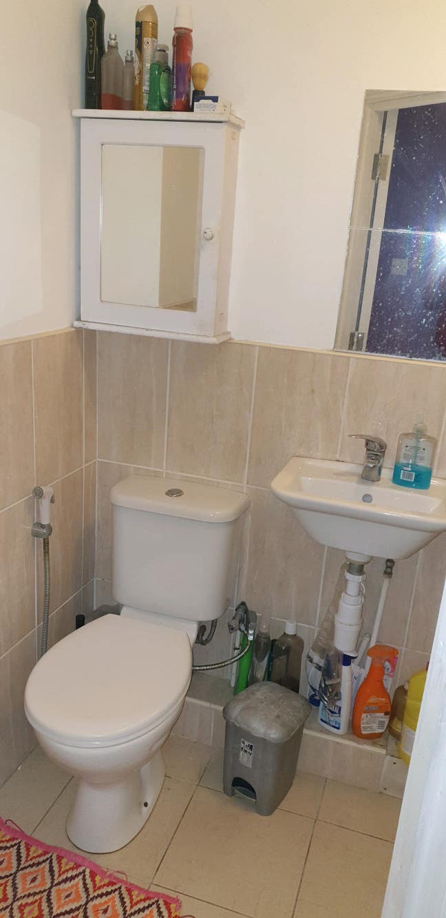 3 rooms to rent in a clean shared house  Main Photo