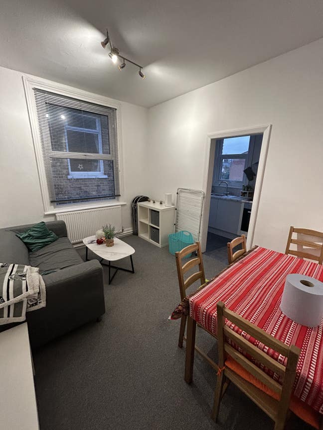 A lovely 2 bedroom flat in Tooting  Main Photo