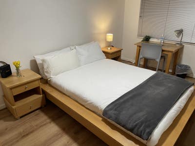 Bright Double Room in Surrey Quays Main Photo