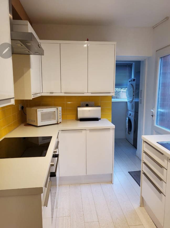 Double room new refurbished house  Main Photo