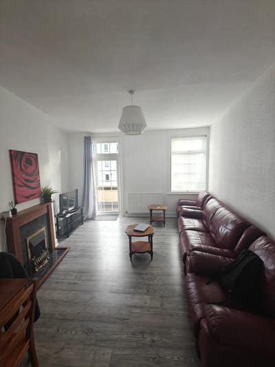 3 Bedroom Flat (No HMO) Gorgie Main Photo