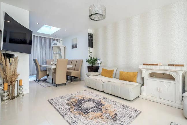 Spacious rooms in W12. With Garden. Bills included Main Photo