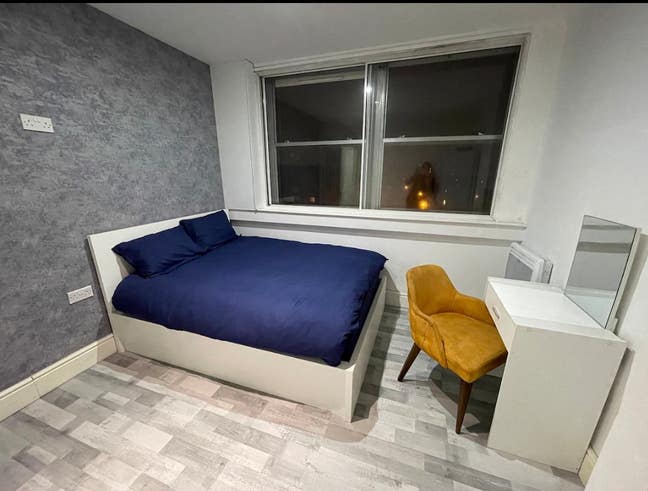 Double Bedroom  Main Photo