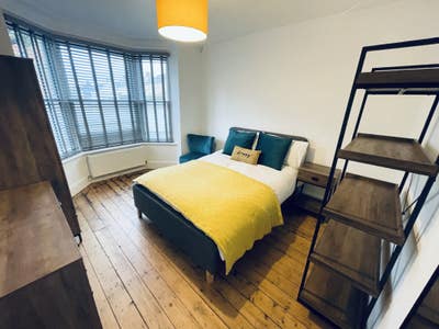 Beautifully presented room with private bathroom Main Photo