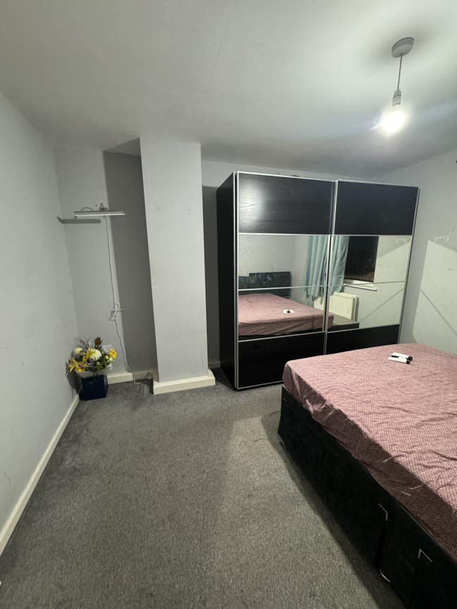 Double spacious room available in Ne8 Gateshead. Main Photo