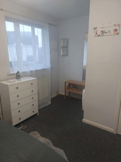 Double room to rent in a 2 bedroom house with all  Main Photo