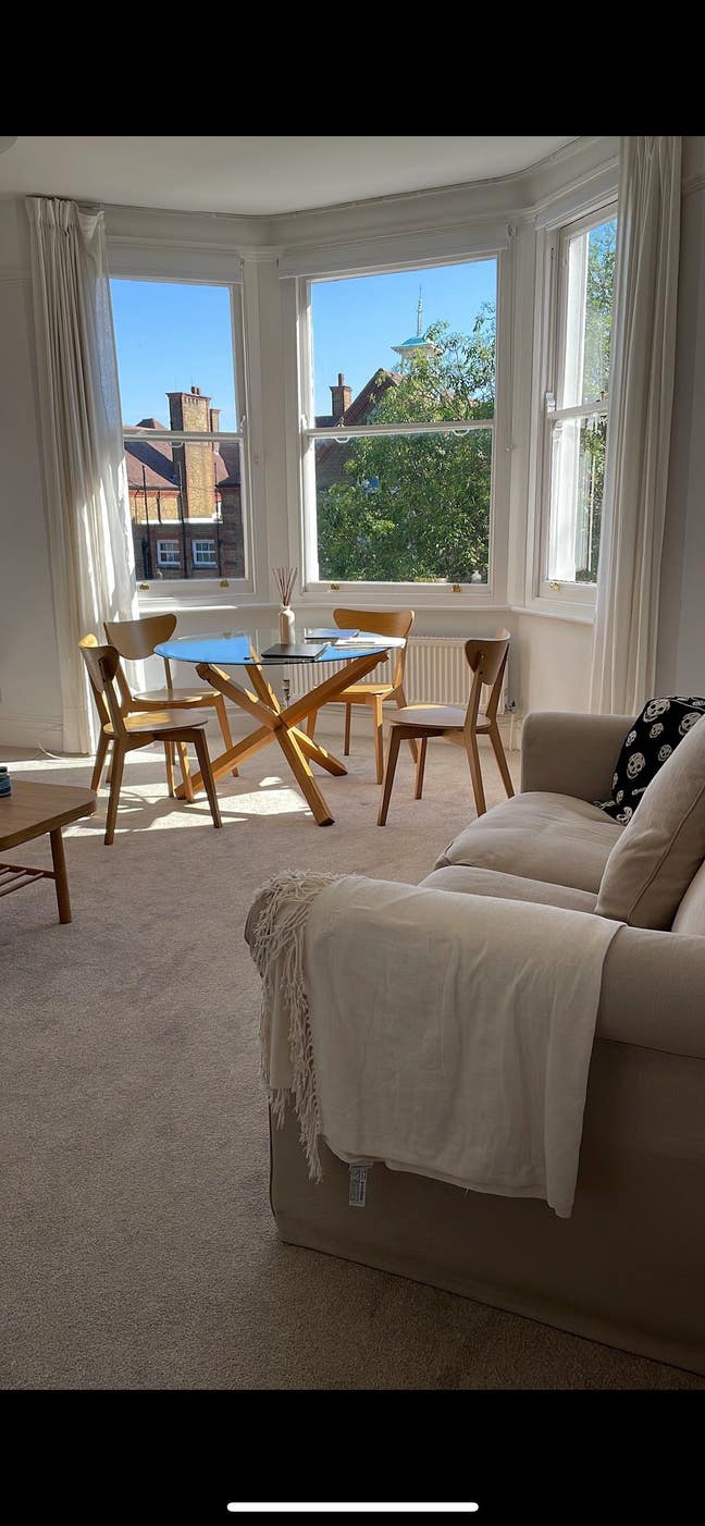 Spare double room in Clapham South! Main Photo