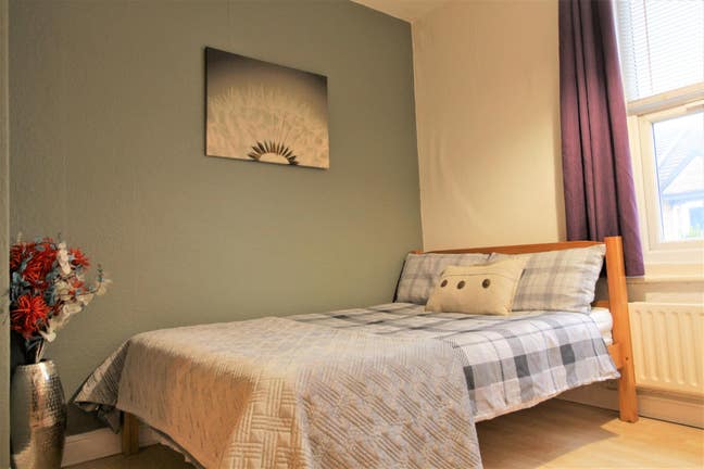 ✨First Month Just £1 | Bills Included |Double Room Main Photo