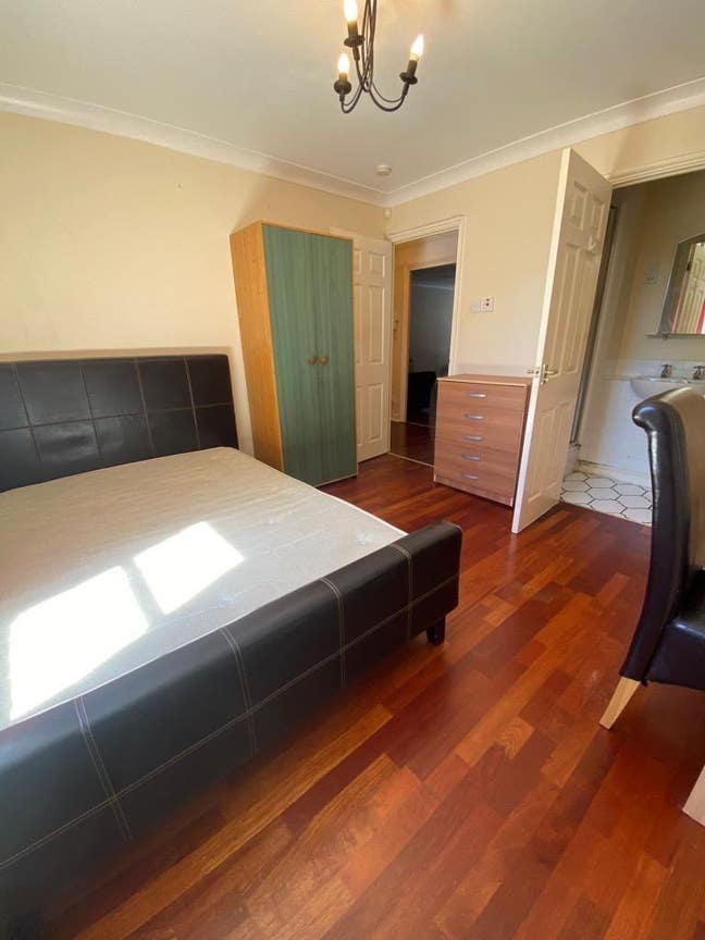 En Suite Room In E14 Area   Main Photo