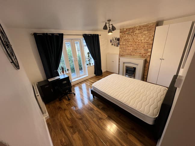 King size room with balcony  Main Photo