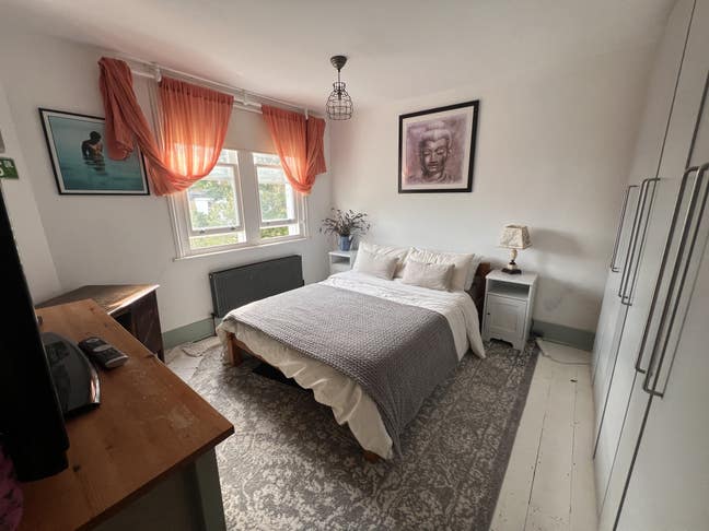 Tranquil room in Fiveways  Main Photo