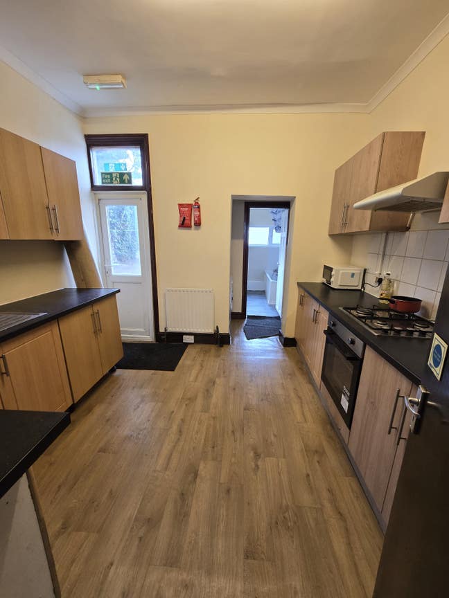Lovely Room with Bills &pound;650 Main Photo