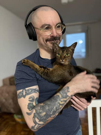 Looking for a room Main Photo