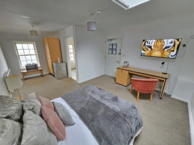 Studio Style - City Centre - Ensuite - Short Stay  Main Photo