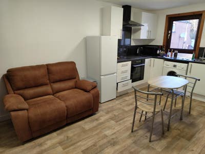 Newly renovated one bedroom flat in city centre  Main Photo