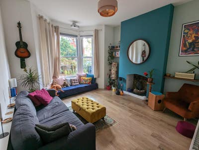 Spacious one bed with separate office and garden Main Photo