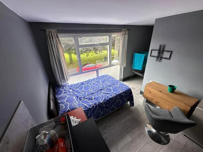 Studio Flat in Maidenhead SL68AY Main Photo