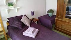 Spacious single room in shared home in Warwick Main Photo