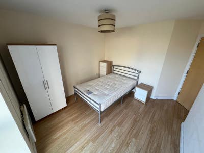 Large Double Room In Riverside Canada Water SE16  Main Photo