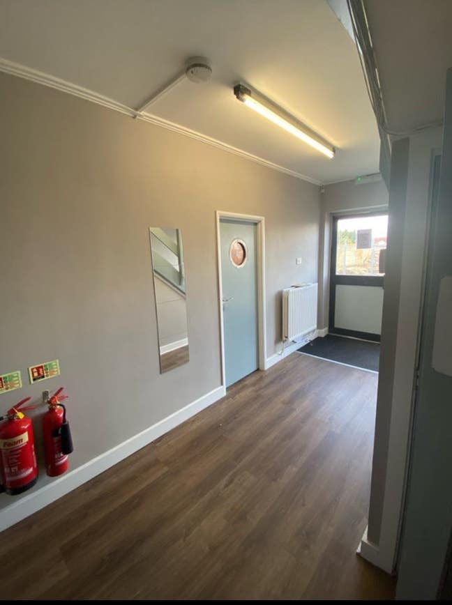 Single room in Uxbridge near station  Main Photo
