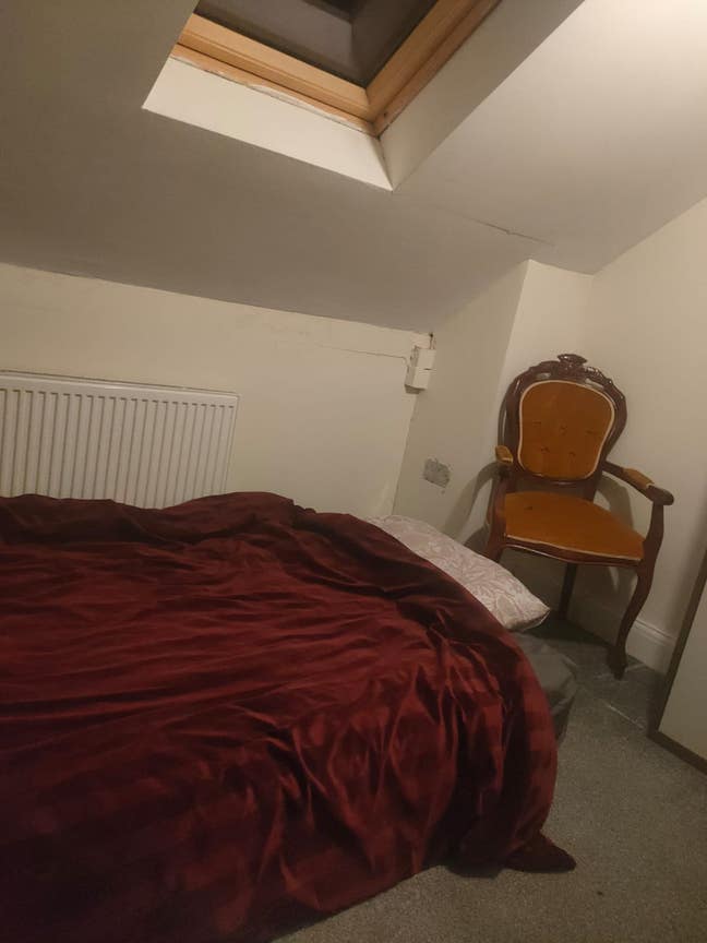 Double Room Available Main Photo