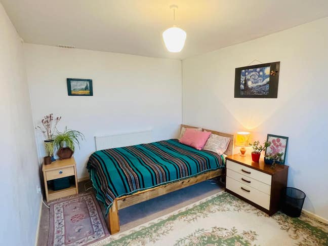 Spacious double room in peaceful location  Main Photo
