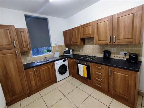 Spacious Room—A Perfect Place for Any Lifestyle! Main Photo
