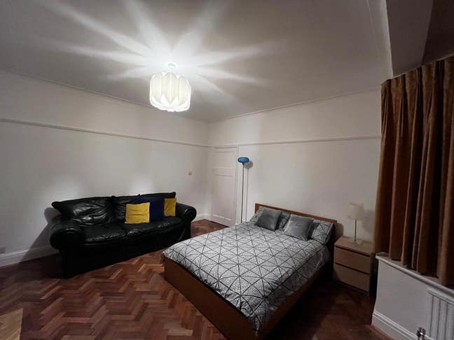 Room in a shared house annex in clapham SW4 Main Photo