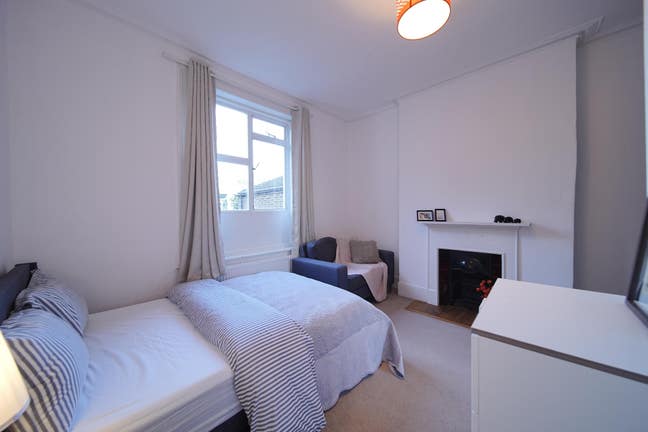 Large Double Rooms-All Bills Included Main Photo