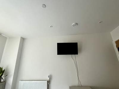 Kingsize En-suite Room with Balcony, Ealing Main Photo