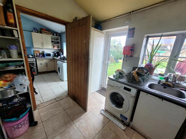 Room to Let Hb Considred  Main Photo