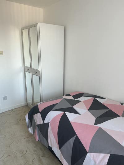 Cosy Single And Double Rooms Available  Main Photo