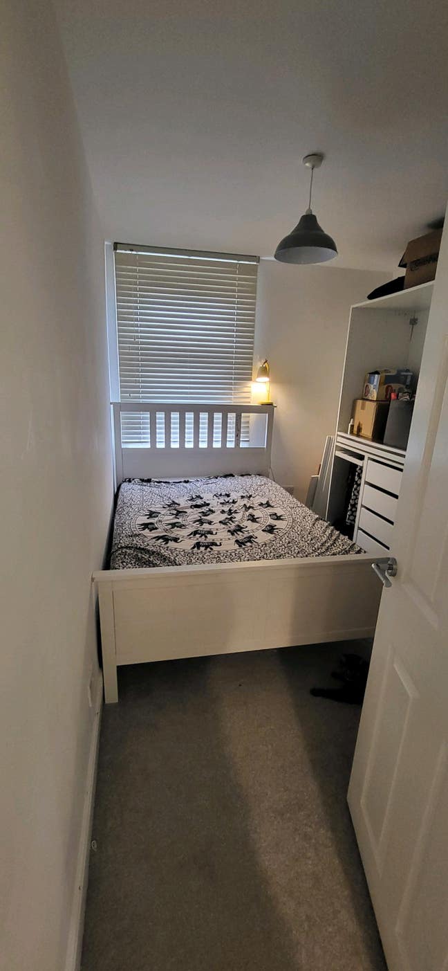 Small double room in southsea Main Photo