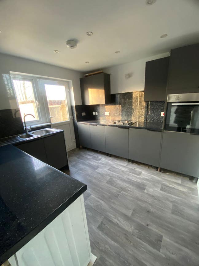 3-Bedroom Newly Renovated Family Home- 150SWW Main Photo