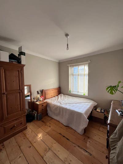 Warwick Road, Stratford, London E15 Main Photo