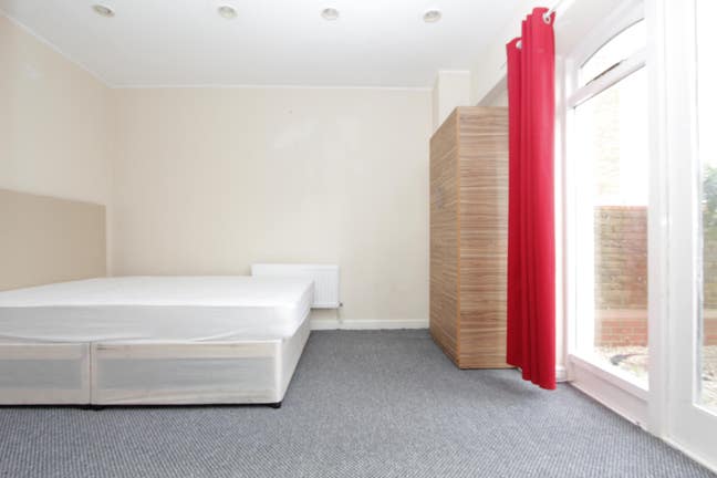 Canada Water-Double-Room-Private Garden!! Main Photo