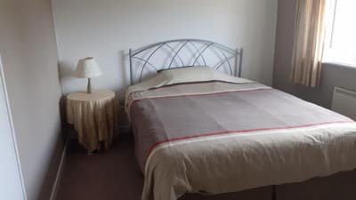 A quiet, light and airy double room. Main Photo