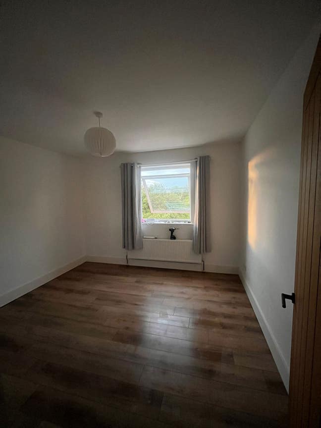 One double bedroom to rent in Hastings  Main Photo