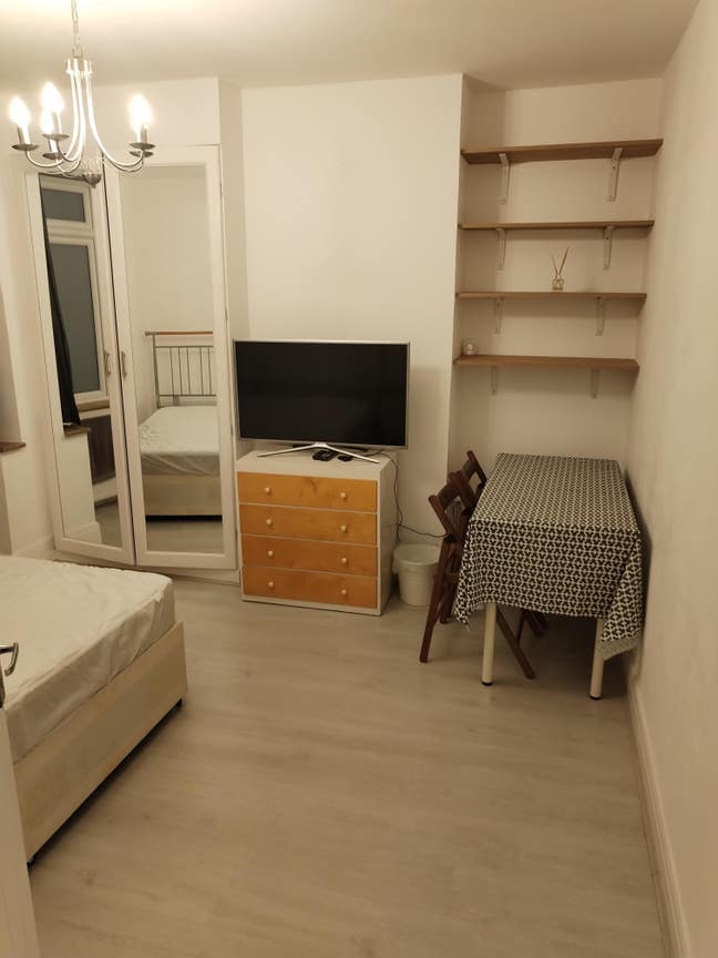 Two Double Rooms in Edgware Main Photo
