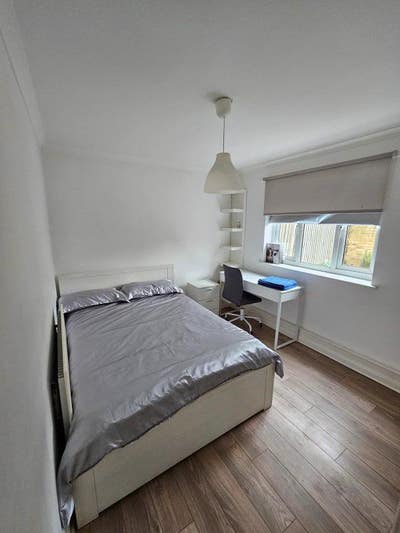 Double Room in an amazing maisonette in Poplar Main Photo