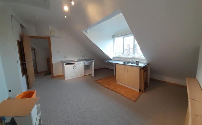 Studio flat - willesden green Main Photo