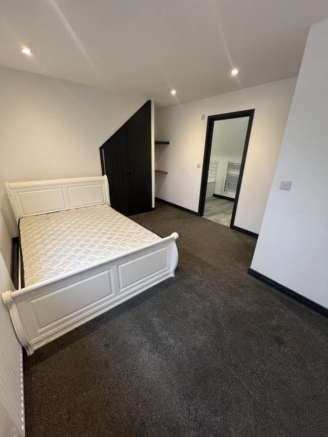 Double room with en-suite bathroom Main Photo