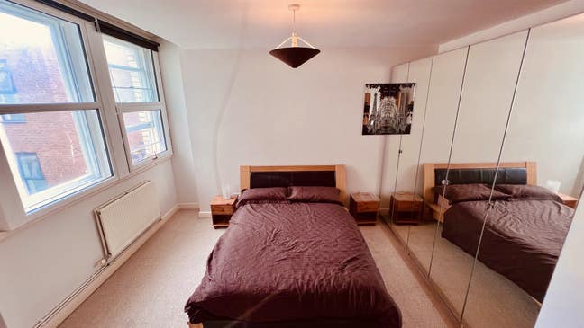 Large double room with en-suite!!! Main Photo