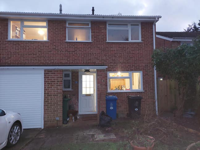 Furnished double  room to rent, Cox Green Main Photo