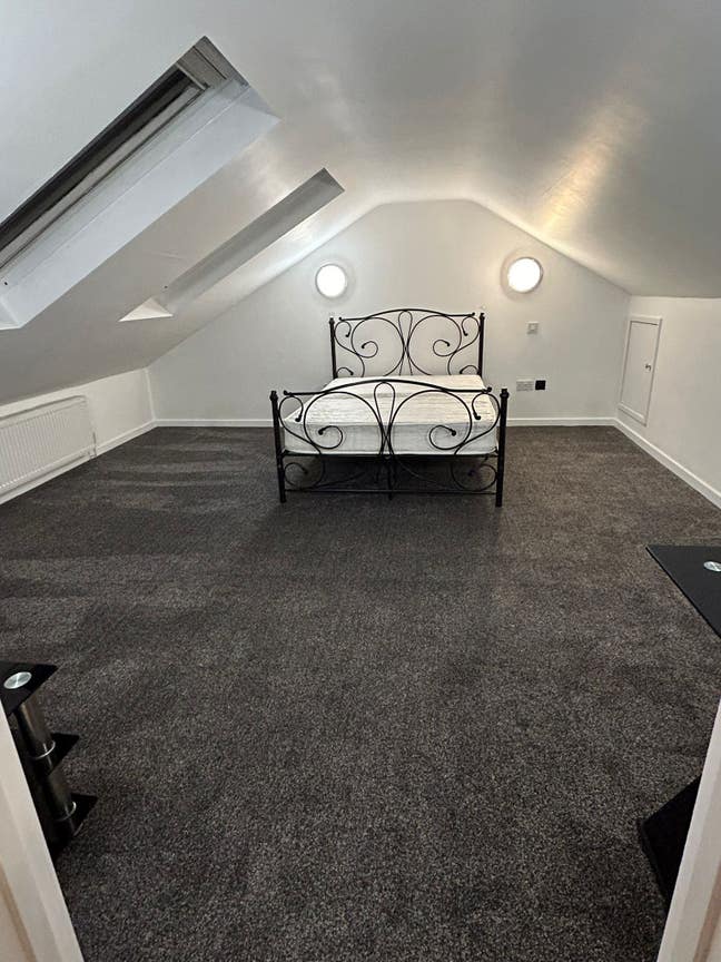 Single person 1 Bed Flat - Rent &pound;899 inc all Bills Main Photo