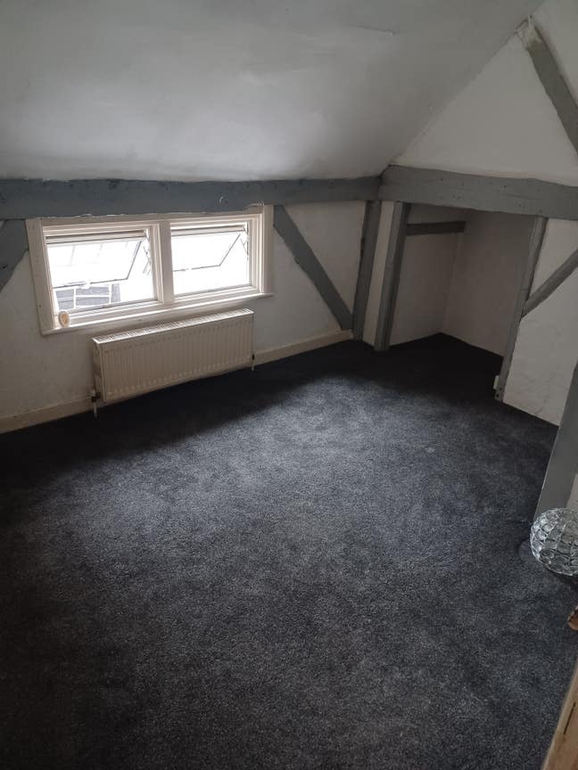 Short let Character property on high street Main Photo