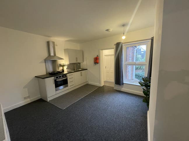 1 Bed Flat in NR1 with Parking 12/8 (94R) Main Photo